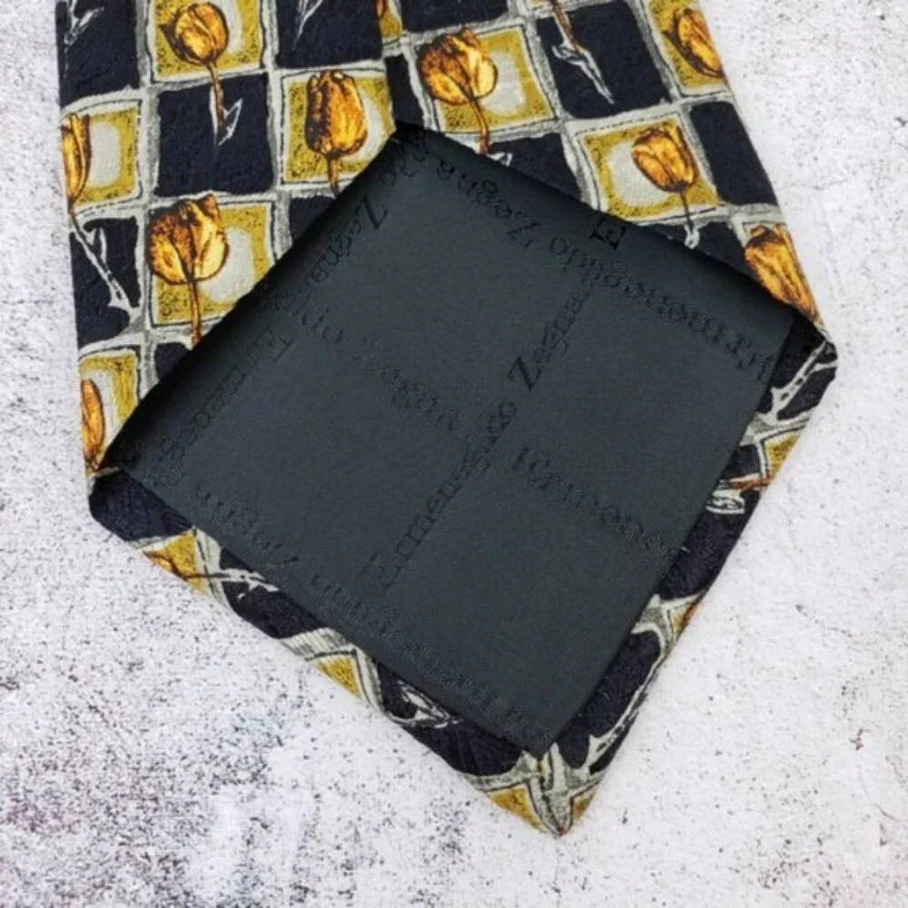 Ermenegildo Zegna 100% Silk Men's Tie Italy Tulip Novelty Print
